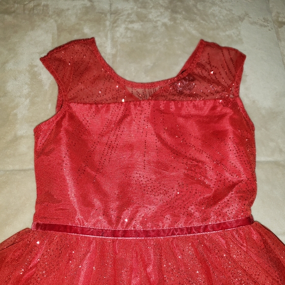 GUC red formal dress - Picture 2 of 5